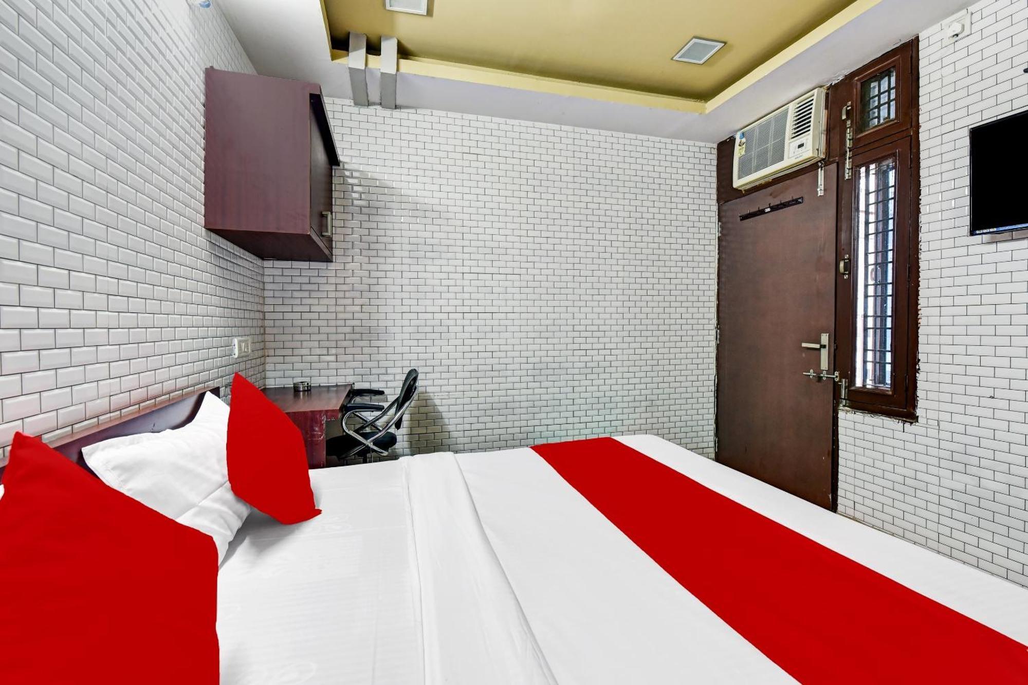 Hotel O Eleven Hotel & Banquet Kota  Bagian luar foto
