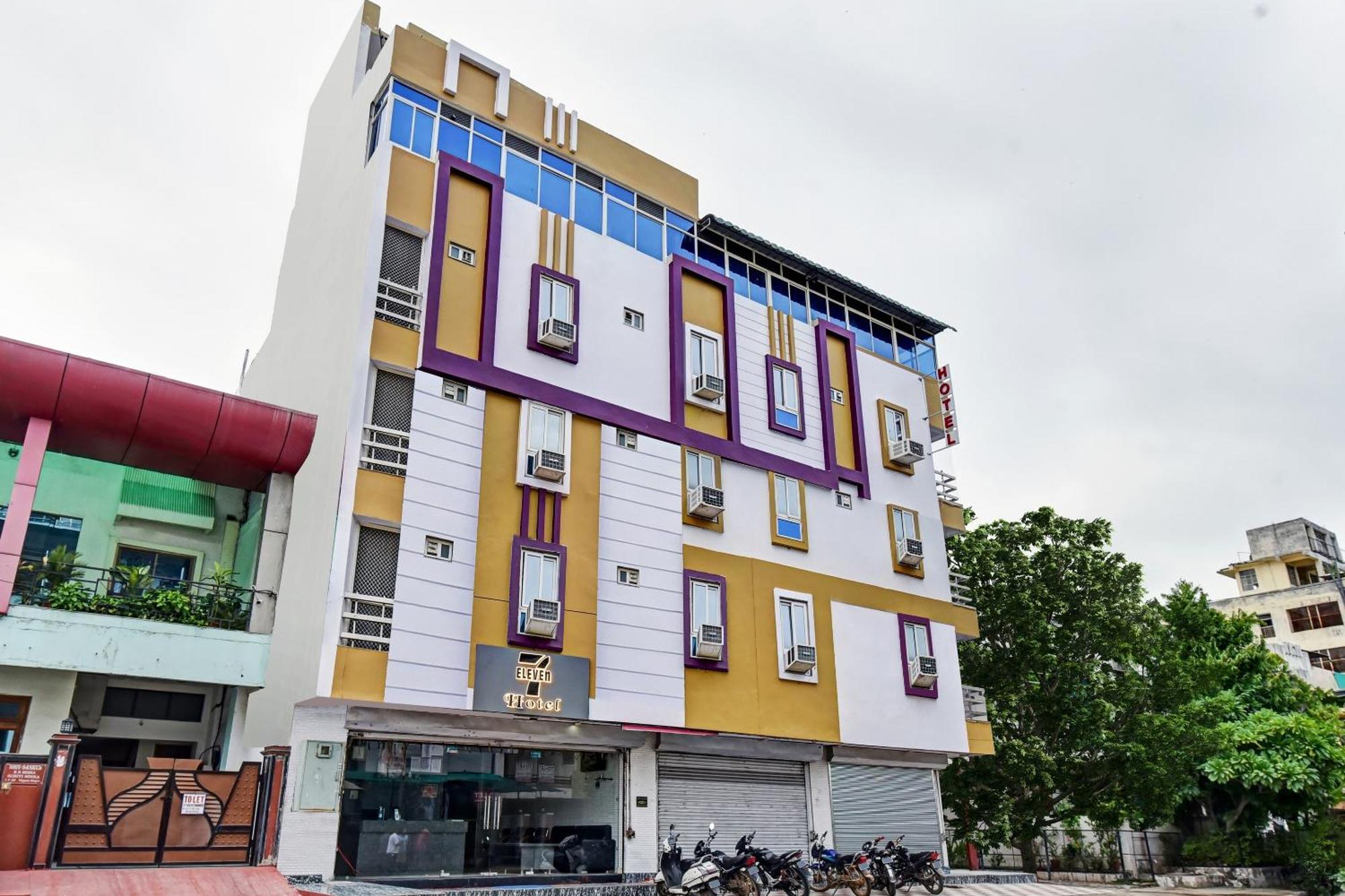 Hotel O Eleven Hotel & Banquet Kota  Bagian luar foto