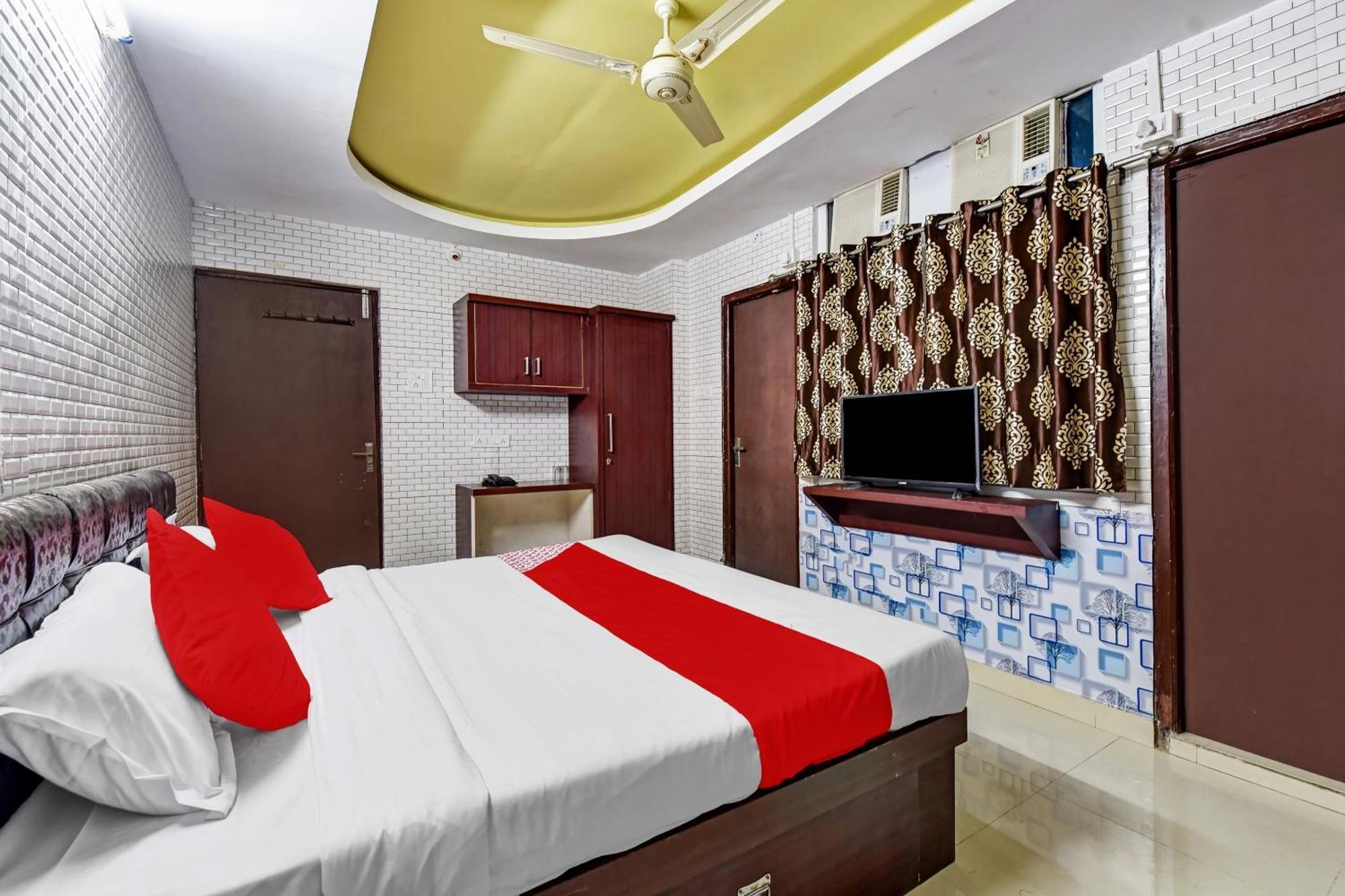 Hotel O Eleven Hotel & Banquet Kota  Bagian luar foto