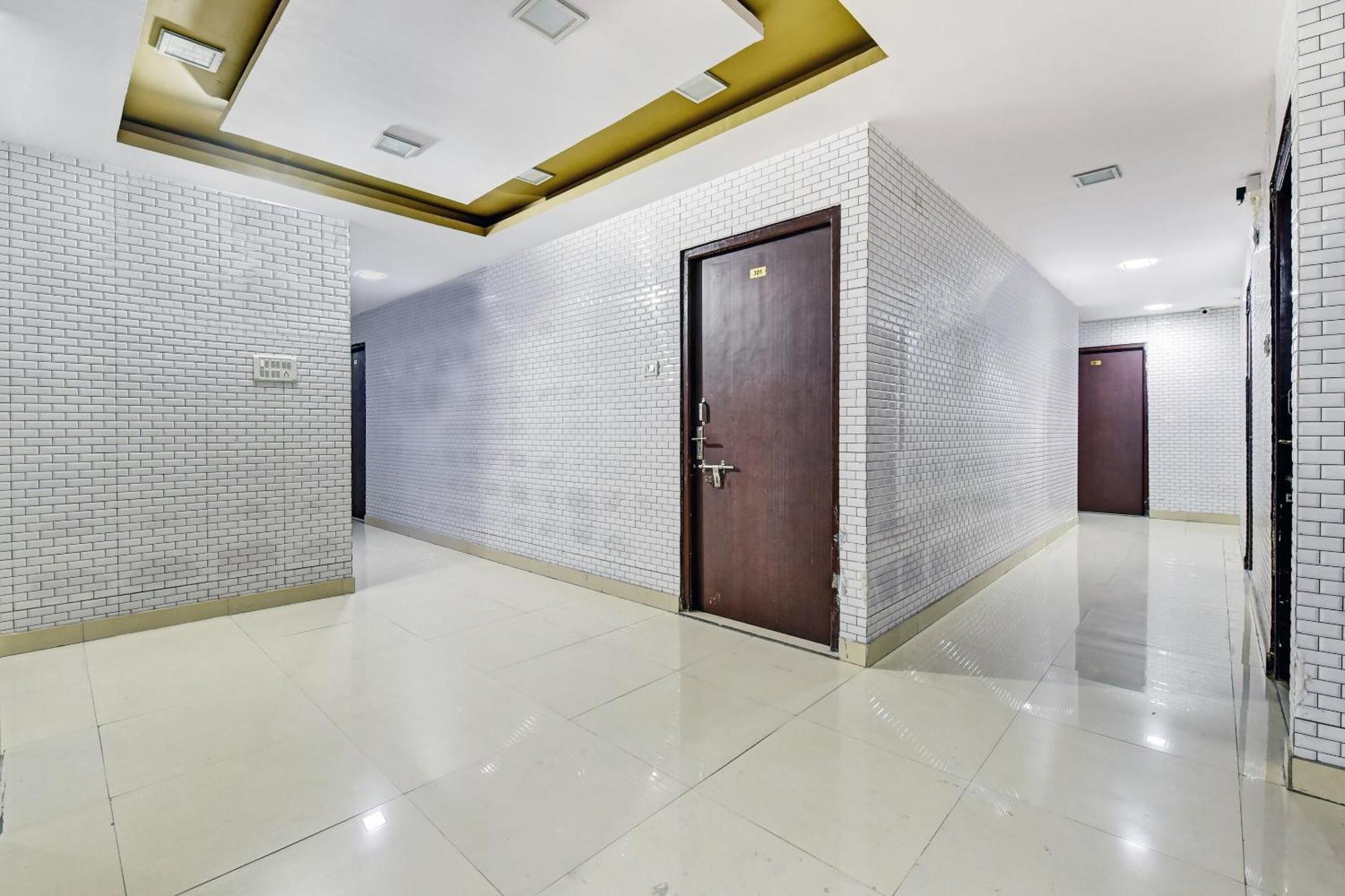 Hotel O Eleven Hotel & Banquet Kota  Bagian luar foto