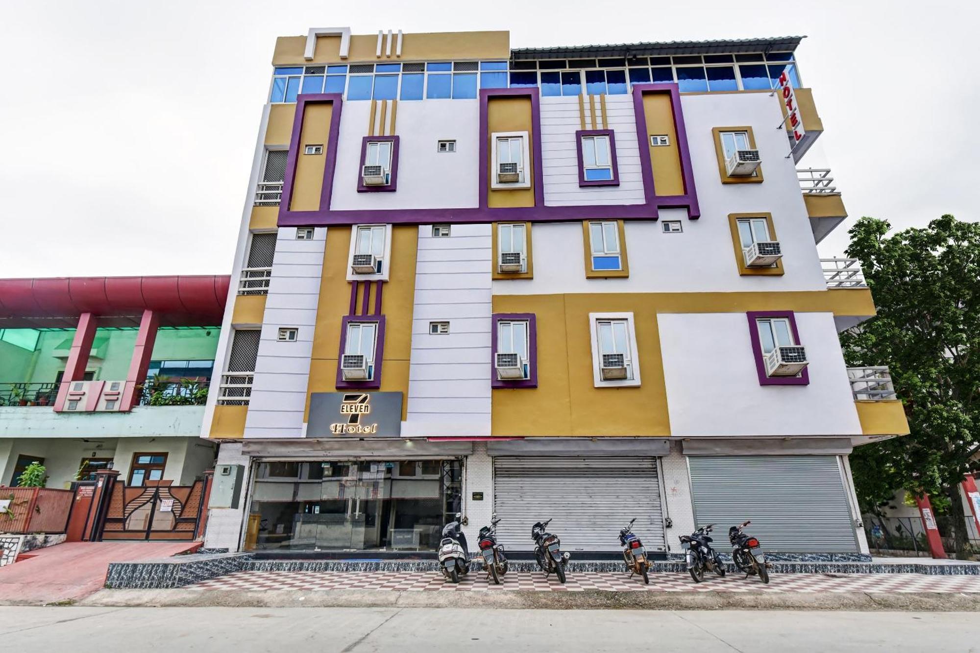 Hotel O Eleven Hotel & Banquet Kota  Bagian luar foto